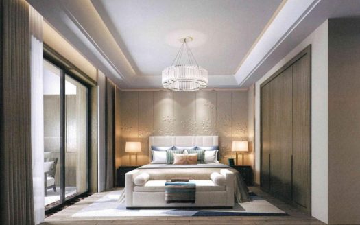 Chambre élégante dans la tour Nobles avec un grand lit, une tête de lit élégante et une literie moelleuse. Un lustre est suspendu au-dessus, avec un éclairage doux et un mobilier moderne, créant une ambiance chaleureuse et luxueuse.