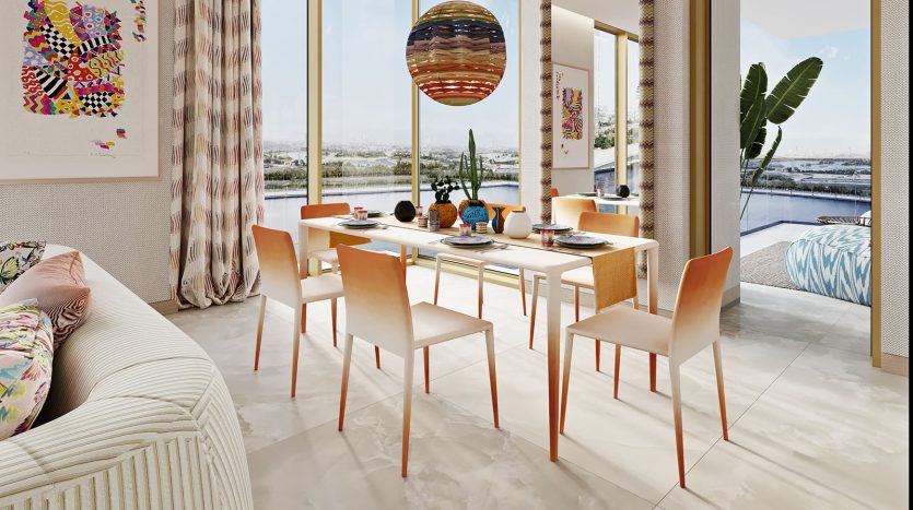 Salle à manger lumineuse et moderne conçue comme une oasis urbaine par Missoni, avec une grande table pour six personnes, un décor coloré et des baies vitrées offrant une vue panoramique. Lumière artistique