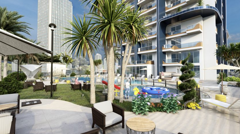 Luxueux patio de jardin urbain avec des coins salons modernes, des fleurs éclatantes et des palmiers, situé entre de grands gratte-ciel et un immeuble résidentiel élégant à Dubaï.