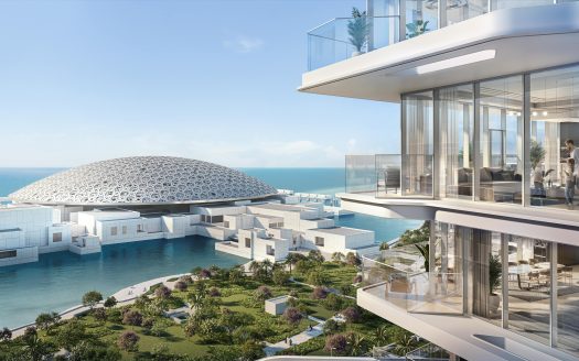 Architecture côtière futuriste comprenant une villa au motif géométrique et des bâtiments modernes dotés de grandes fenêtres en verre donnant sur la mer à Dubaï, entourés d'un aménagement paysager verdoyant.