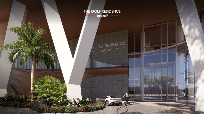 Rendu architectural 3D d&#039;une entrée de villa moderne à Dubaï intitulée &quot;The Golf Residence&quot; avec de grandes colonnes, des plantes tropicales, une voiture garée et un ciel bleu clair au-dessus.