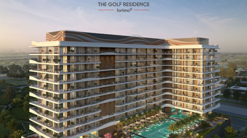 Un rendu numérique d&#039;un luxueux bâtiment à plusieurs étages nommé &quot;The Golf Residence&quot; par Fortimo, doté de balcons, d&#039;éléments de design modernes et d&#039;un espace piscine, sur fond de ciel crépusculaire à Dubaï.