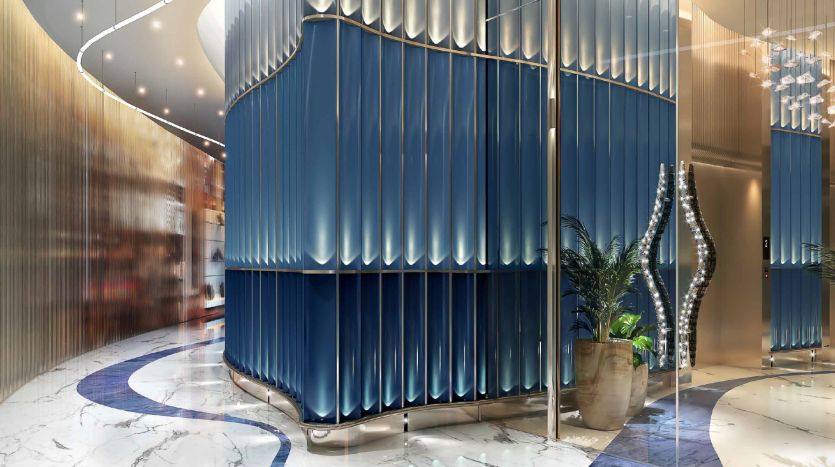 Un hall d&#039;entrée luxueux à Dubaï avec un mur bleu incurvé et plissé, des sols en marbre avec des incrustations bleues, des luminaires modernes et des sculptures métalliques décoratives.
