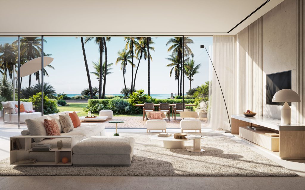 Salon moderne dans un appartement de Dubaï avec un grand mur de verre donnant sur une plage tropicale avec des palmiers. L'intérieur comprend un canapé blanc, des meubles en bois et une décoration subtile, alliant confort intérieur et extérieur impressionnant.