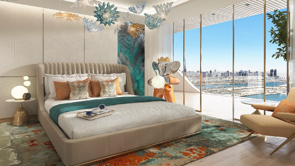 Une chambre d&#039;appartement élégante et moderne à Dubaï avec un grand lit, des touches colorées et une vue panoramique sur les toits de la ville à travers des baies vitrées. La décoration comprend des pièces murales artistiques et un éclairage chaleureux.