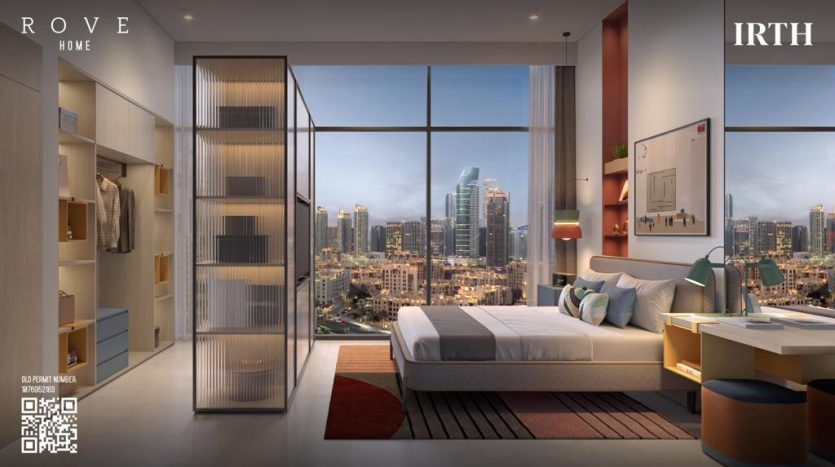 Chambre luxueuse dans une villa à Dubaï surplombant les toits de la ville au coucher du soleil, comprenant un grand lit, une armoire ouverte et un accès à un balcon avec portes vitrées. Décoration intérieure moderne et élégante.