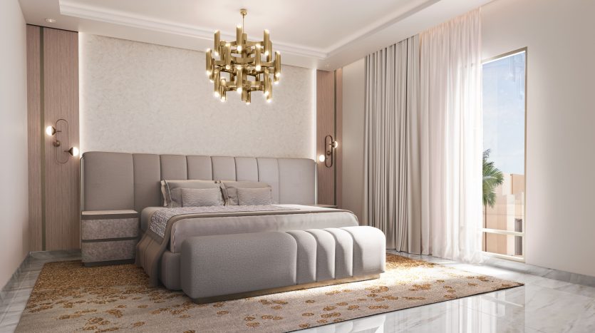 Chambre élégante dans une villa de Dubaï comprenant un grand lit rembourré avec une literie assortie, un lustre élégant, une grande fenêtre avec des rideaux transparents et un tapis à motifs.