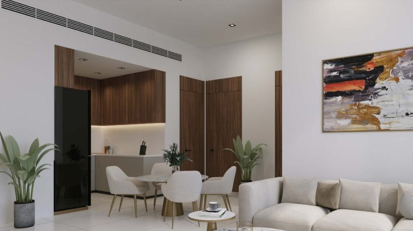 Salon moderne dans un appartement de Dubaï avec un canapé beige, des chaises blanches, des armoires en bois et un tableau abstrait. Les plantes ajoutent une touche de verdure et l&#039;espace est bien éclairé avec un