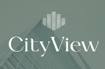 Un logo avec le texte « City View » en police blanche élégante sur un fond gris-vert discret. Au-dessus du texte se trouve un dessin abstrait ressemblant à un horizon de ville stylisé avec des lignes verticales empilées.