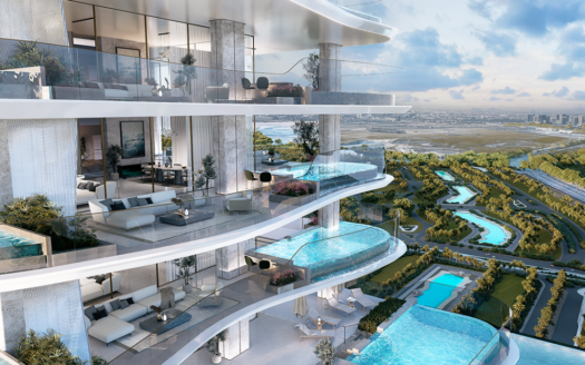 Balcons luxueux en hauteur avec piscines privées donnant sur les toits de la ville et une vaste verdure, rappelant les tendances d'élite de l'immobilier de chiffres de Dubaï en septembre 2024. L'architecture moderne présente des balustrades en verre incurvées, tandis qu'en dessous, les voies navigables serpentent à travers des arbres luxuriants sous un ciel bleu.