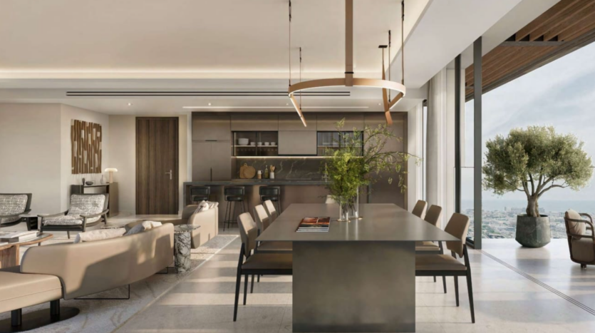 Moderno soggiorno e sala da pranzo a pianta aperta con arredamento minimalista a Crestlane. Presenta un grande tavolo da pranzo con otto sedie, un set di divani in tonalità neutre, piante e vetrate con una splendida vista sulla città. Finiture in legno chiaro ed elementi di design eleganti completano questo gioiello di City Walk.