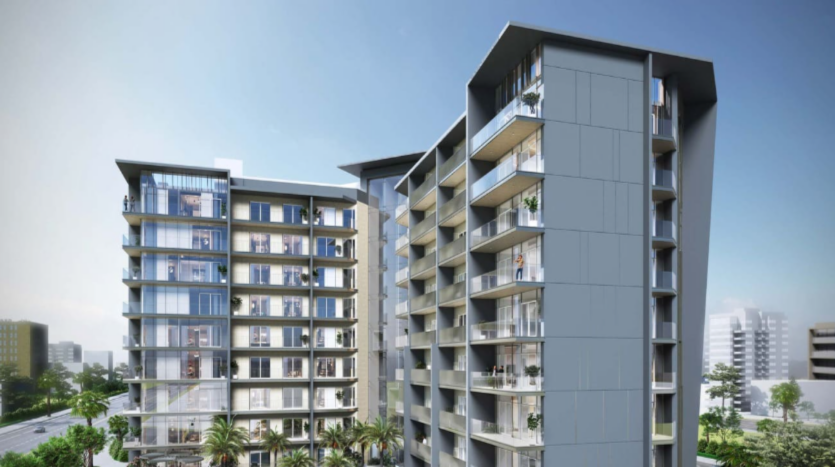 Il complesso di appartamenti Floarea Grande è composto da due grandi edifici con balconi su ogni piano. Immersa tra le palme, questa moderna oasi offre un panorama mozzafiato della città sotto un cielo azzurro e limpido.
