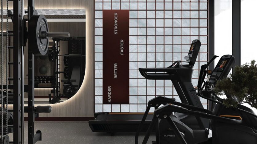 Una moderna palestra con tapis roulant, attrezzi per il sollevamento pesi e una parete con parole motivazionali scritte a caratteri cubitali. Le ampie finestre lasciano entrare la luce naturale e valorizzano l'atmosfera rinfrescante di Floarea Breeze.