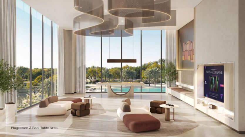 Le salon spacieux et moderne de l'Everly Place by Ellington est doté de grandes baies vitrées, d'un mobilier contemporain aux tons neutres, d'un billard et d'une télévision murale. Profitez de la vue sur les palmiers et la piscine à travers les baies vitrées.